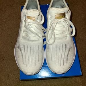 adidas swift run